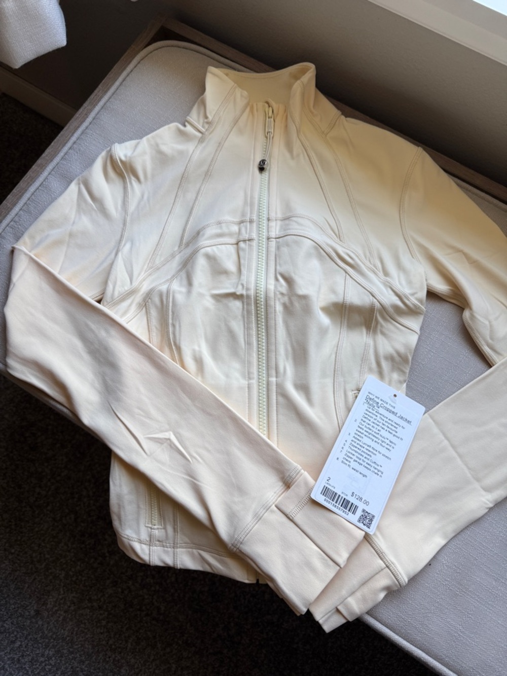 🔴SOLD🔴 Lululemon Butter Cream Define Cropped Jacket